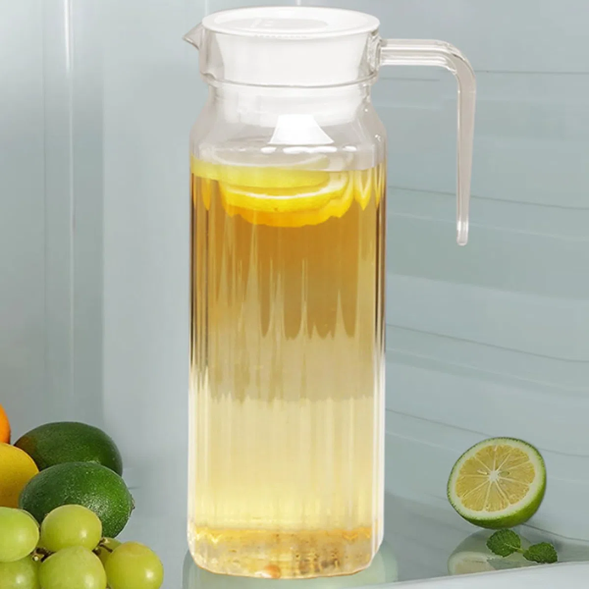 2 brocca in plastica con coperchio, 1,5 litri, per frigorifero, senza BPA, a prova di perdite, per frigorifero, per succo, sangria, limonata, acqua, tè freddo, caffè, latte