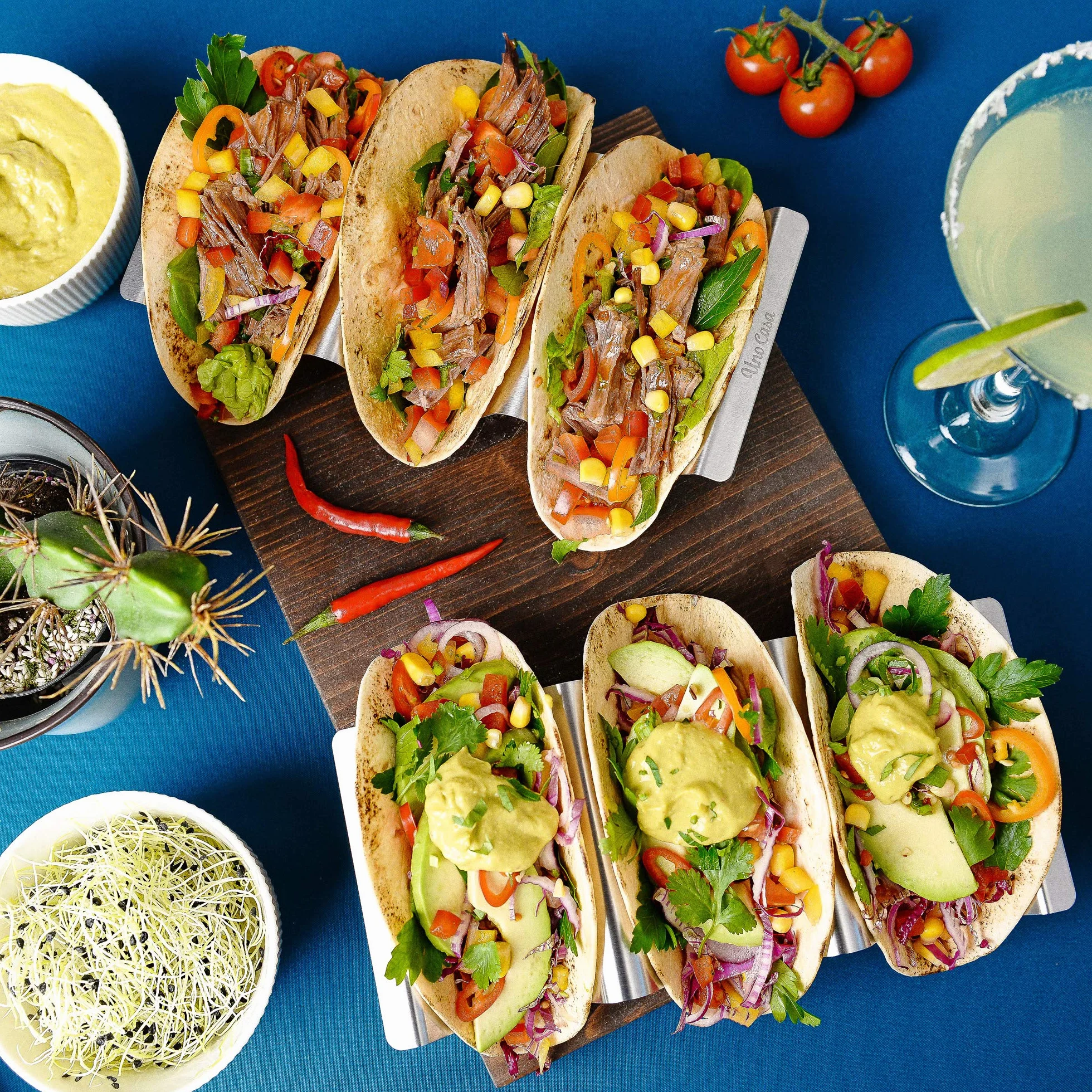 Uno Casa, set di porta tacos da 6 pezzi, porta tacos in metallo, supporto per tacos durevole per il Taco Tuesday o utilizzabile come stampino per realizzare i gusci dei tacos, Ebook con ricette
