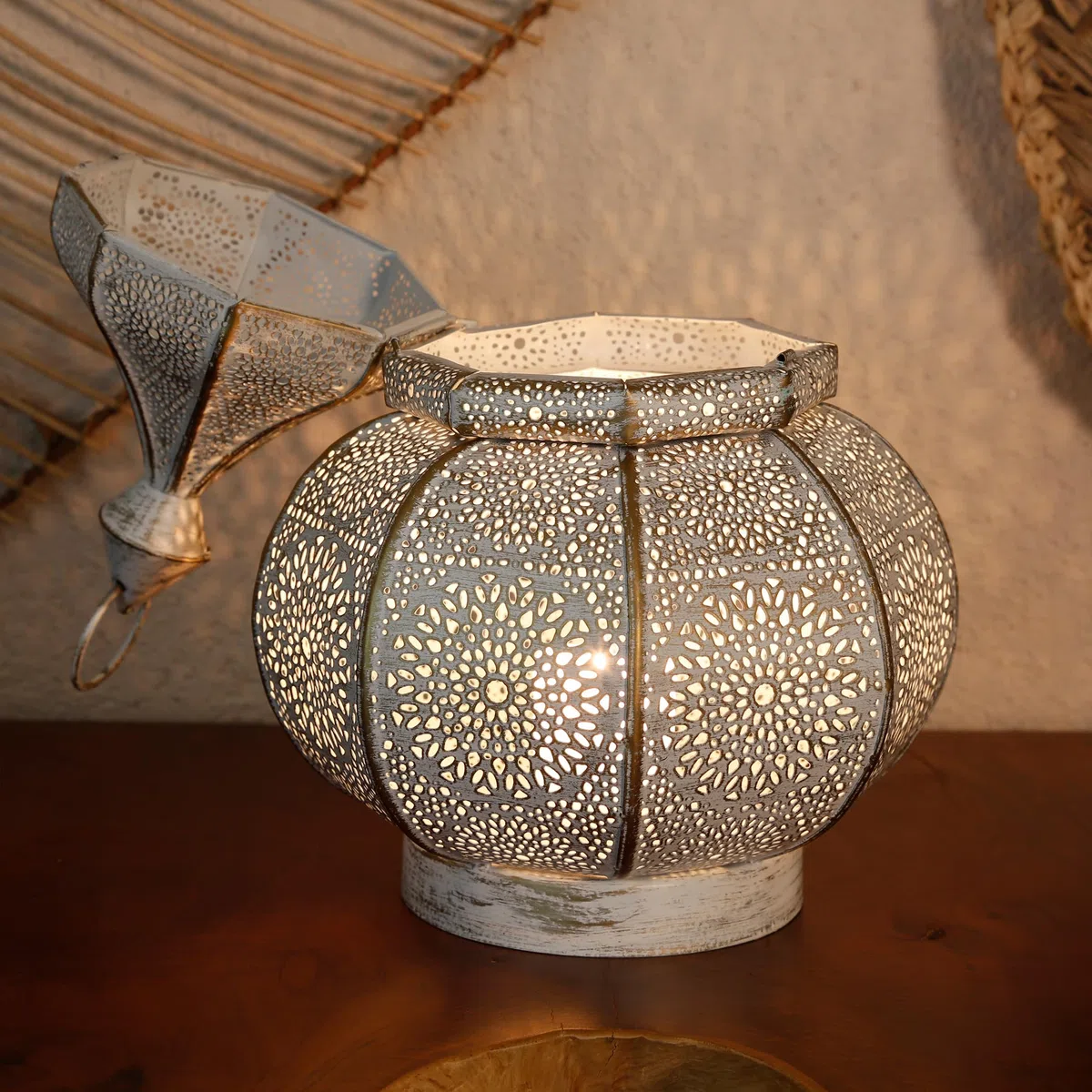 Casa Moro | Lanterna Orientale in metallo Alima bianco 30cm | Bellissima Lanterna da tavolo per il matrimonio e regalo di Natale | LN2050