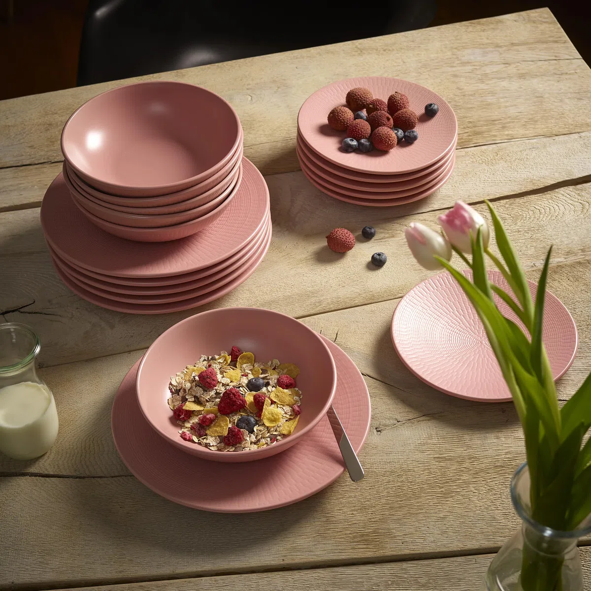 ECHTWERK Blanka Servizio da tavola vintage da 18 pezzi per 6 persone Elegante design naturale con struttura in terracotta con 6 piatti da pranzo, 6 piatti da dessert, 6 piatti fondi, rosa