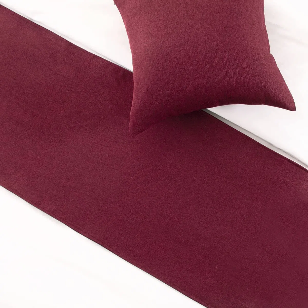 AMBERIS Corridore del letto Rosso, Imitazione di lino sciarpa decorativa durevole del letto per la casa e l'hotel (Fodere per cuscini vendute separatamente)