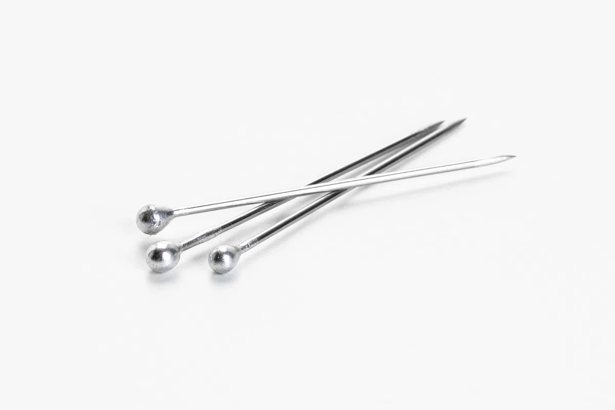 Spilli per Camicie in Acciaio Inox con testa a goccia argentata Leone Dell'Era - Barattolo da 2.500 pezzi - mm 0,60 x26