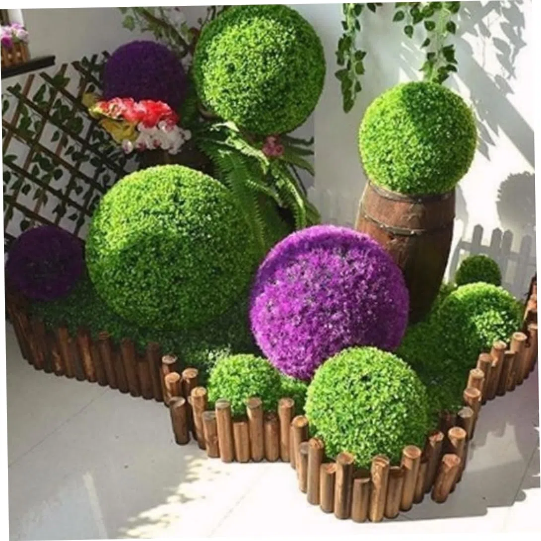 Palla topiaria a pianta artificiale, palline decorative in finto bosso, palla di erba pianta finta impiccata da 35 cm per decorazioni per la casa violaceo - rosso