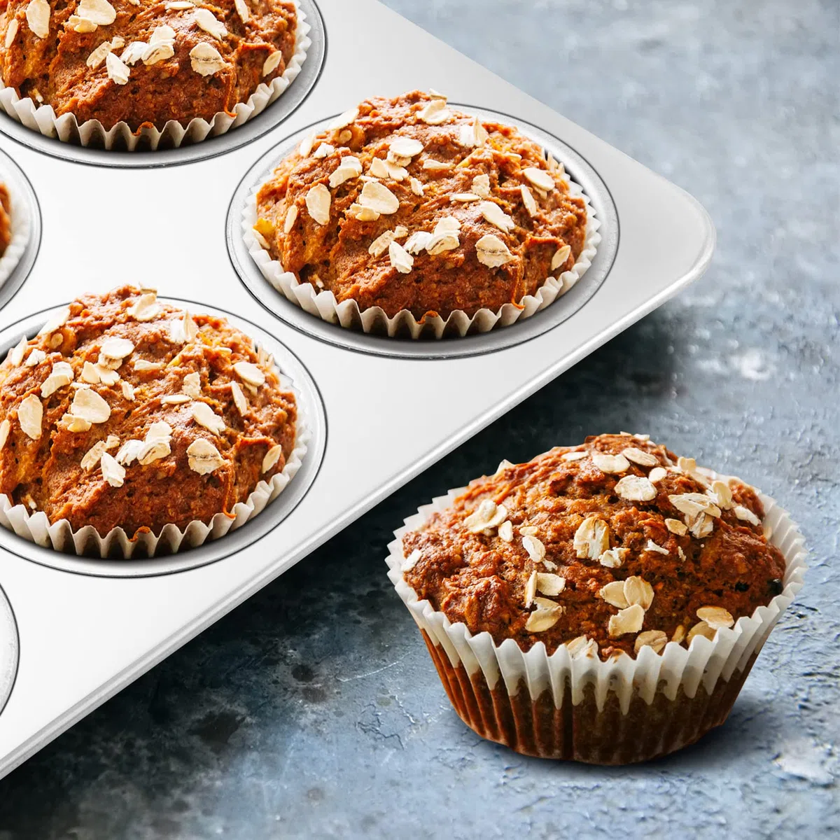 TEAMFAR Stampo per muffin, in acciaio inox, per 12 muffin, 3 cm di profondità, per muffin, cupcake, brownies, dolci, budini, rivestimento atossico, lavabile in lavastoviglie
