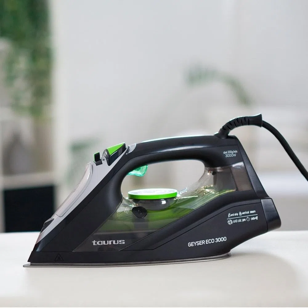Taurus – Ferro da stiro a vapore Geyser Eco 3000,3000W,Colpo vapore 200 g/min,Punta di precisione,Regolazione vapore e temperatura,Piastra anodizzata ultra scorrevole,Nero