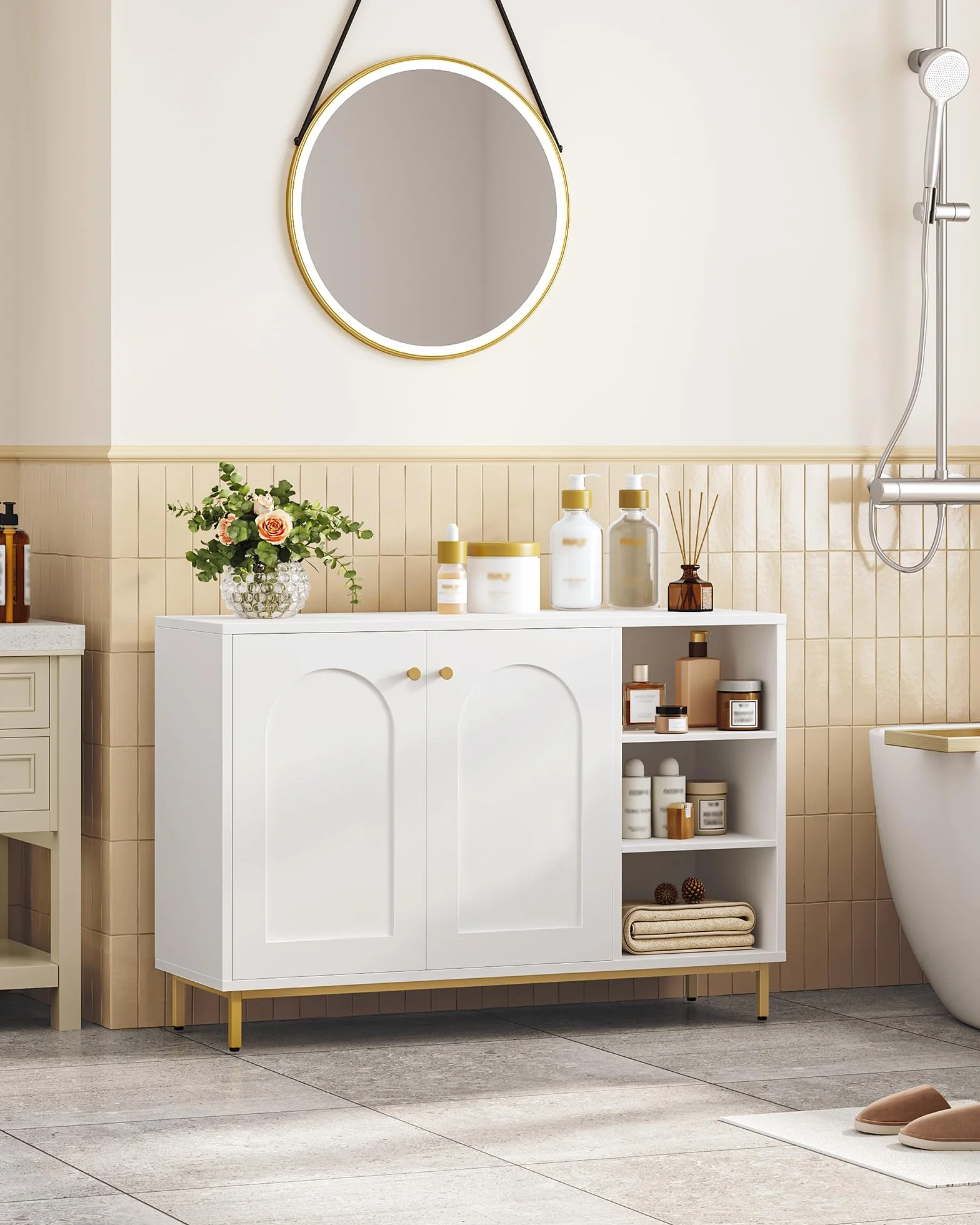 Hzuaneri Mobile da Bagno, Armadietto Autoportante, con 3 Ripiani Aperti Regolabili e 2 ante, Grande Capacità di Stoccaggio, per Bagno, Soggiorno, Ingresso, Cucina, Bianco-Oro SC10203G