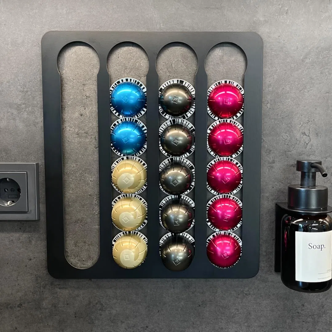 molemo Portacapsule per Nespresso Vertuo, autoadesivo, nero, senza foratura | Montaggio a parete senza forare, Autoadesivo, Dispenser di capsule per Nespresso Vertuo in metallo