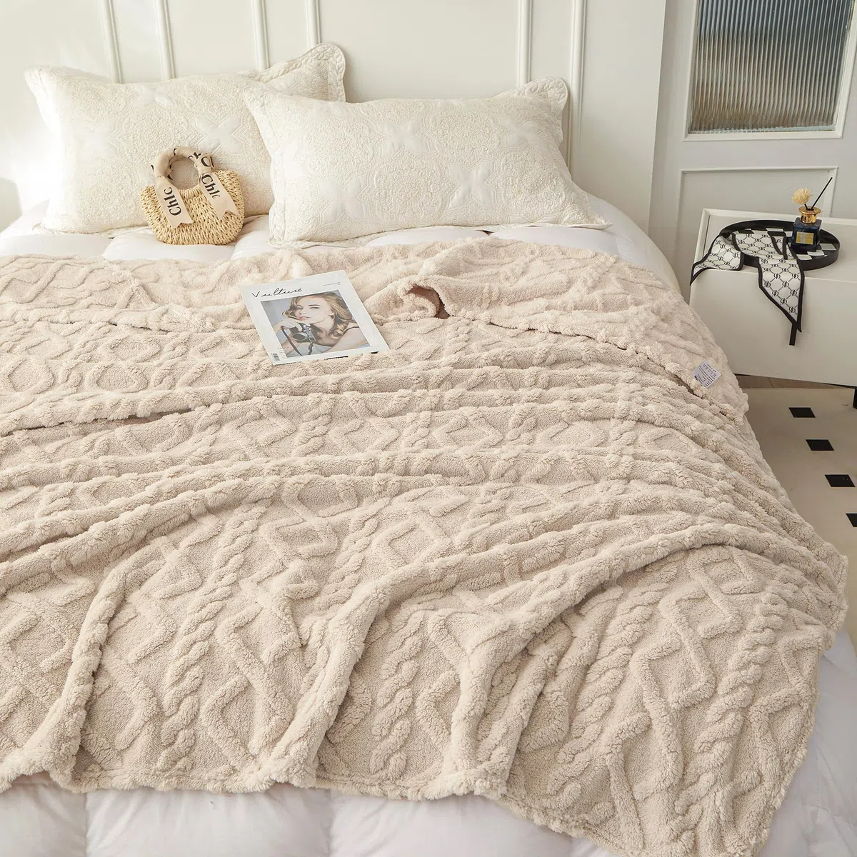WONGS BEDDING Morbida coperta per divano, in pile, 150 x 200 cm, per letto, divano, colore beige