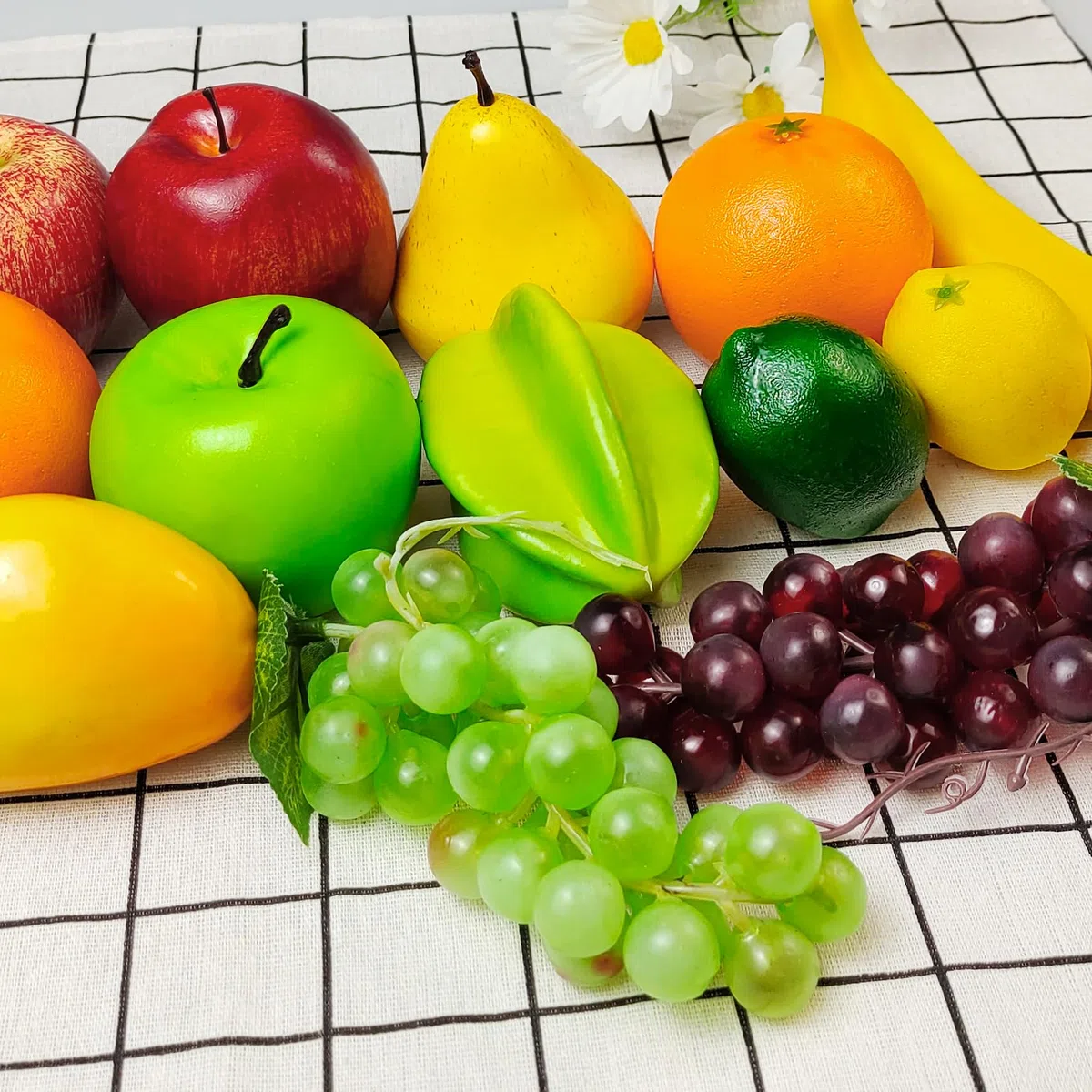 13 pezzi di frutta artificiale, frutta finta decorazione casa realistica frutta finta per centrotavola simulazione frutta festa decorazione mele artificiali arance finta uva
