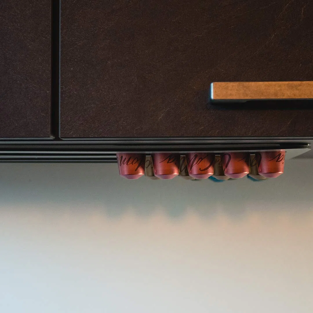 PODY® • Supporto, organizzazione per capsule, cialde di caffè • adesivo • compatibile con Nespresso Classic • alluminio composito argento