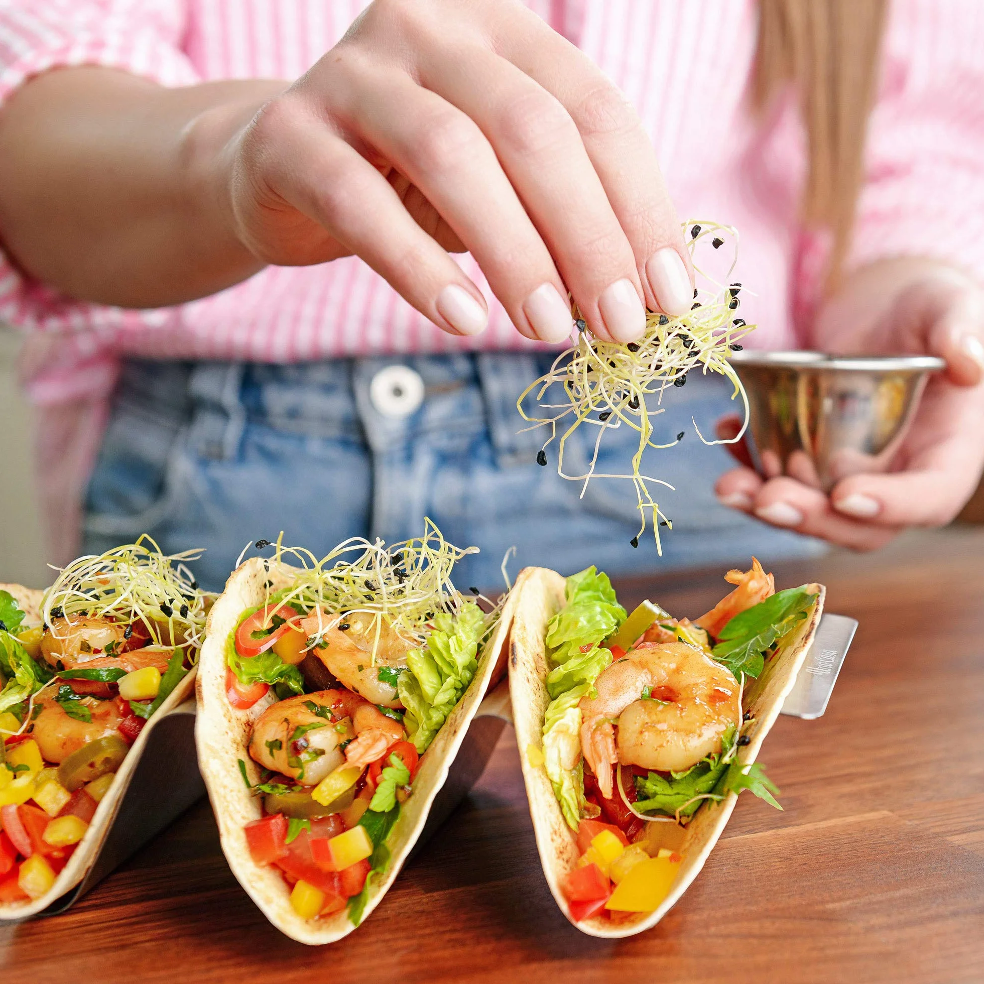 Uno Casa, set di porta tacos da 6 pezzi, porta tacos in metallo, supporto per tacos durevole per il Taco Tuesday o utilizzabile come stampino per realizzare i gusci dei tacos, Ebook con ricette