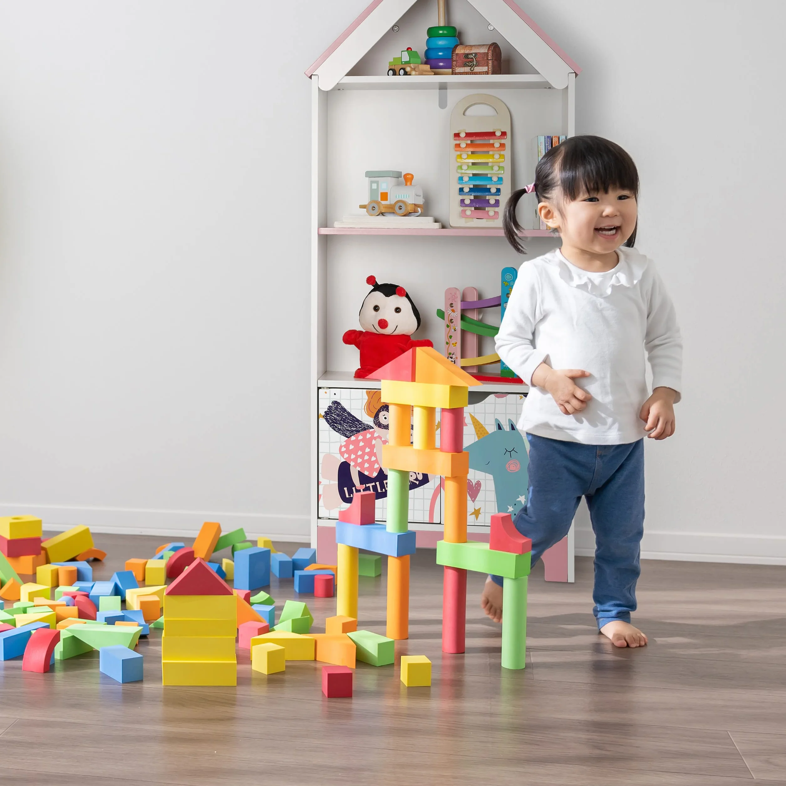 Relaxdays Scaffale Portagiochi, Motivo Super Woman, Cameretta Bambini, con 4 Scomparti e Ante, 93x63x28 cm, Bianco Rosa