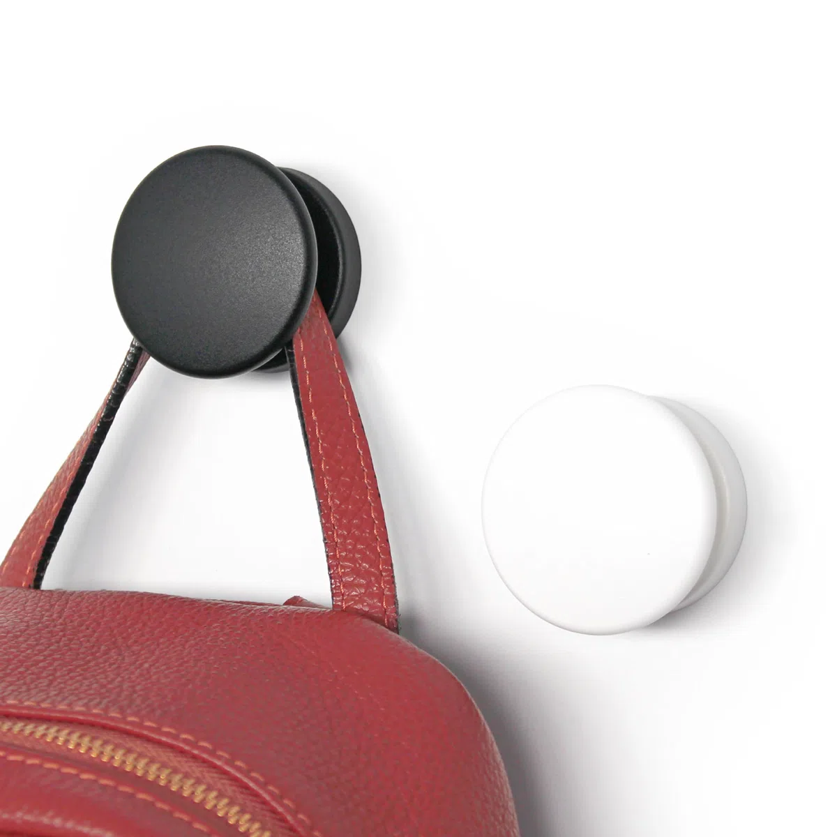 KalaMitica - Set 2 Appendi Cappotto e Appendi Borse Magnetici Piccoli, con Magnete permanente al Neodimio, Antiscivolo e Antigraffio - Bianco Laccato/Nero Laccato