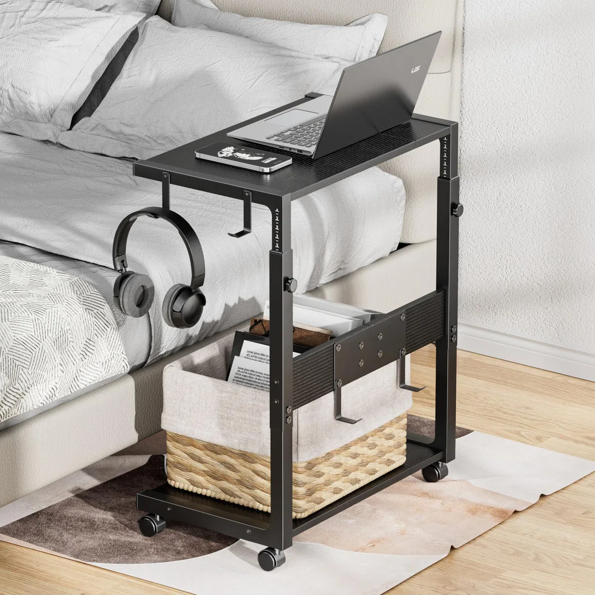 JANE EYRE Supporto per PC Tower - Supporto per PC Tower regolabile in altezza, supporto per CPU, carrello con ruote e 4 ganci per ufficio domestico e aula, 58,5-71,9 cm H, Nero