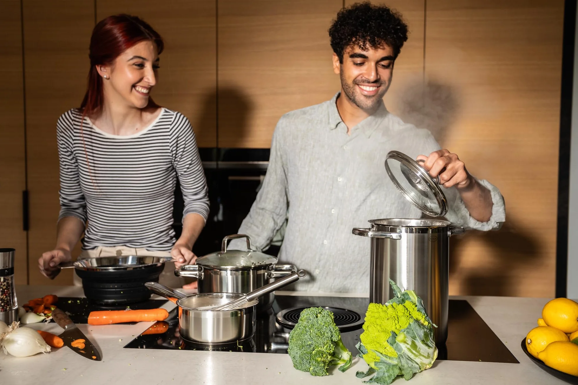 RÖSLE ELEGANCE pentola per la pasta e asparaghiera, per la preparazione di pasta e verdure, 4,5 litri, acciaio inox 18/10, con scolapasta, adatta ai piani cottura a induzione e alla lavastoviglie