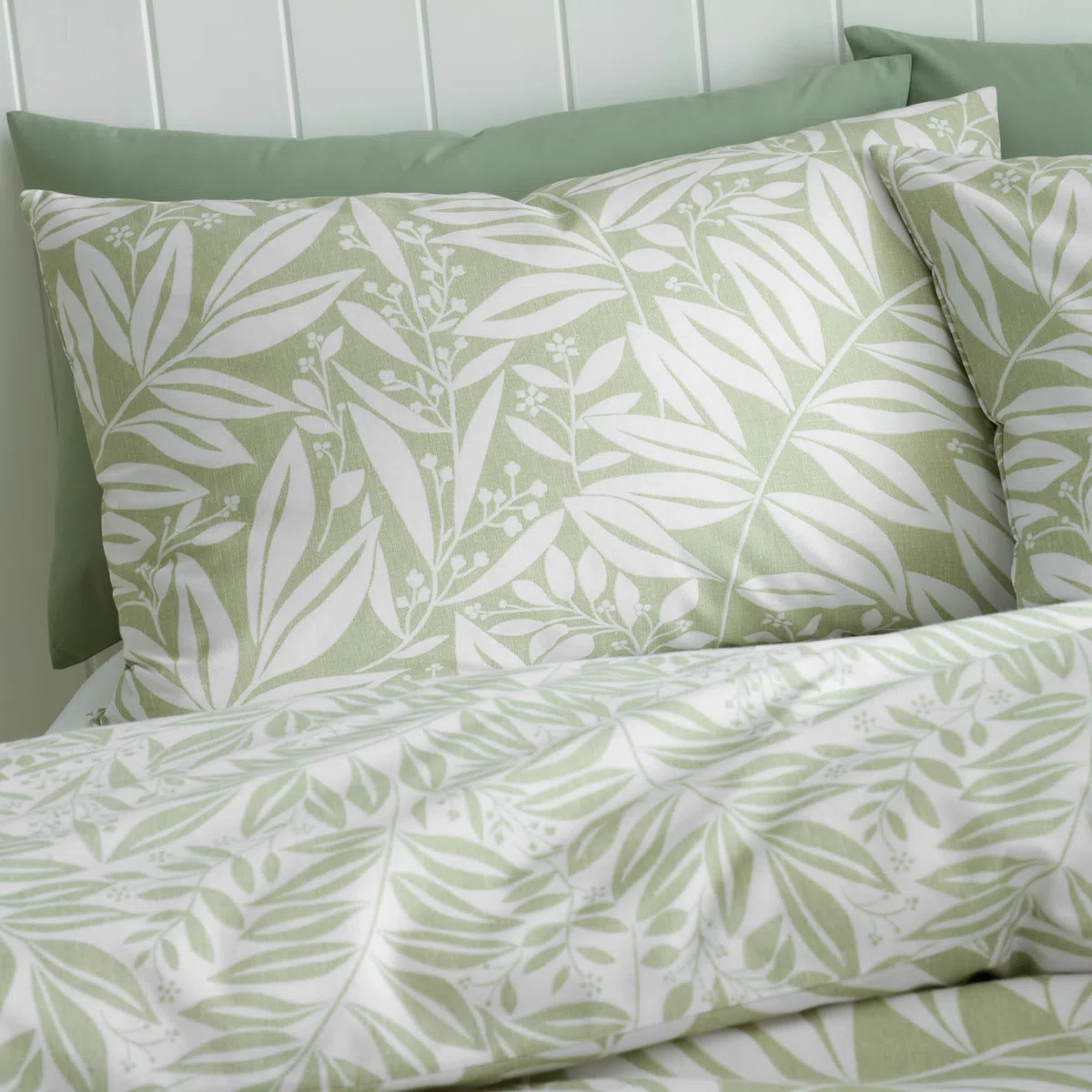 Catherine Lansfield Set copripiumino matrimoniale reversibile con federe verde con foglie di acetosa