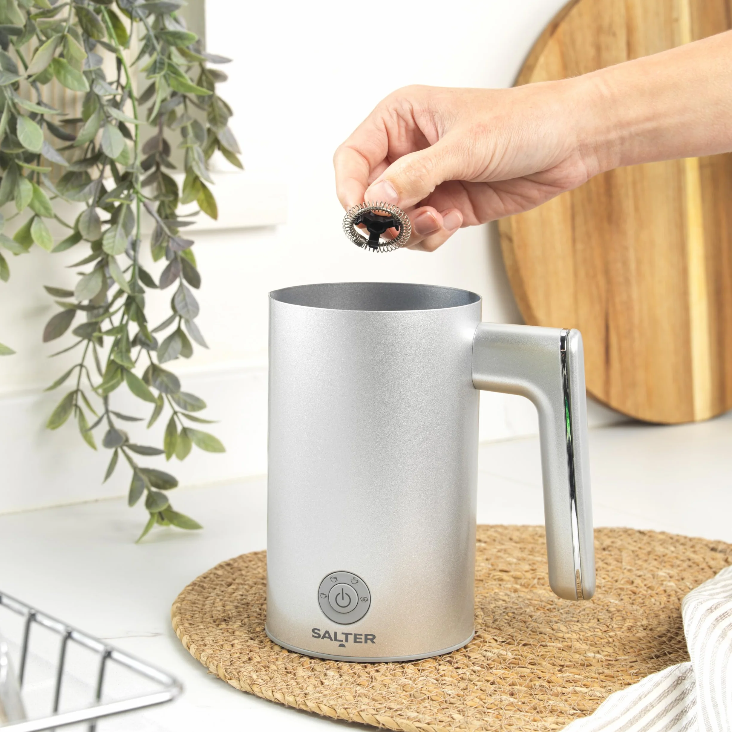 Salter EK6359MMSVDE Aspen Montalatte - Vaporiera elettrica 4 in 1, schiuma di latte calda e fredda, caffè, cappuccino, latte, capacità di schiumatura 150 ml/capacità di riscaldamento 300 ml, 500 W