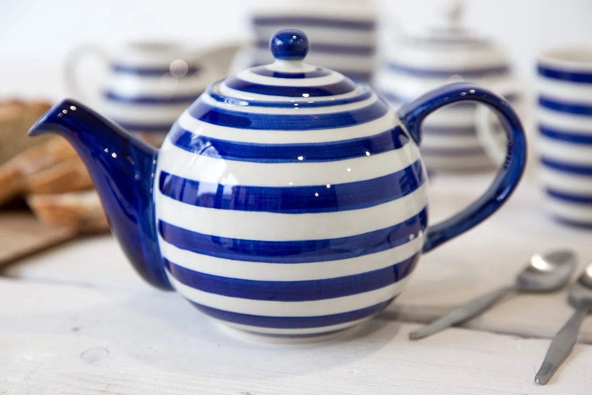London Pottery Out of the Blue Globe - Teiera con colino, in gres, motivo a righe, 4 tazze (900 ml)