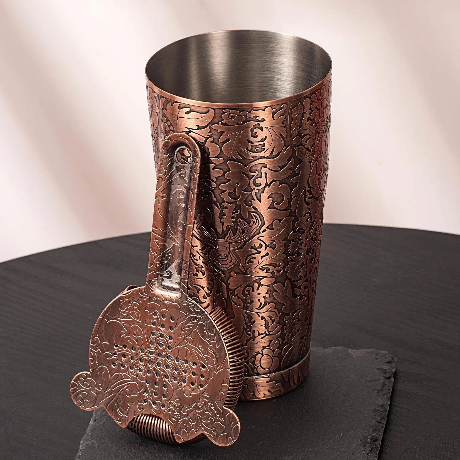 SKY FISH Boston Shaker Per Cocktail, Kit Cocktail da 18 Pezzi con Design in Rilievo 3D, Set da Barman Professionale per Gli Amanti dei Cocktails, Lavaggio a Mano, Rame Antico