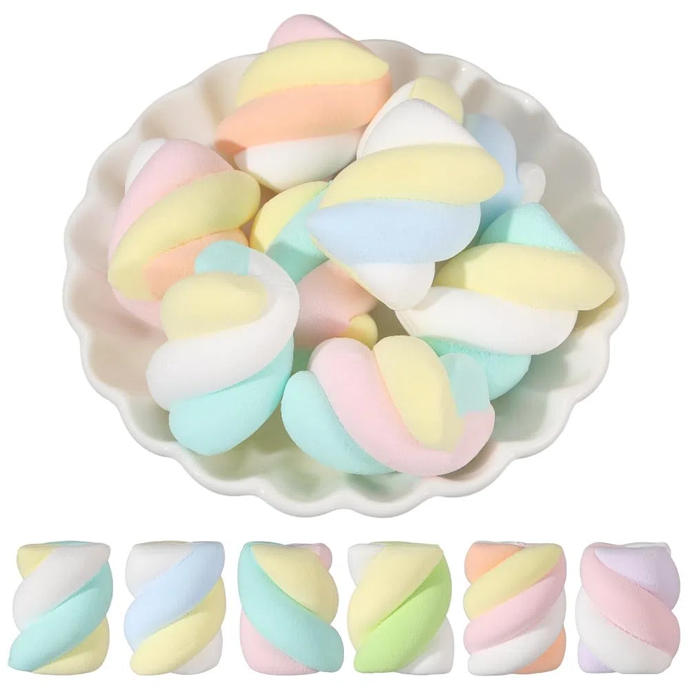 SUNNYCLUE 18 pz. Ciondoli di Caramelle In Resina Figure di Dessert Modello di Marshmallow Artificiale Mini Statuine di Marshmallow Dolci Cibo Finto per Casa Ufficio Scrivania Bomboniere per Feste Acce
