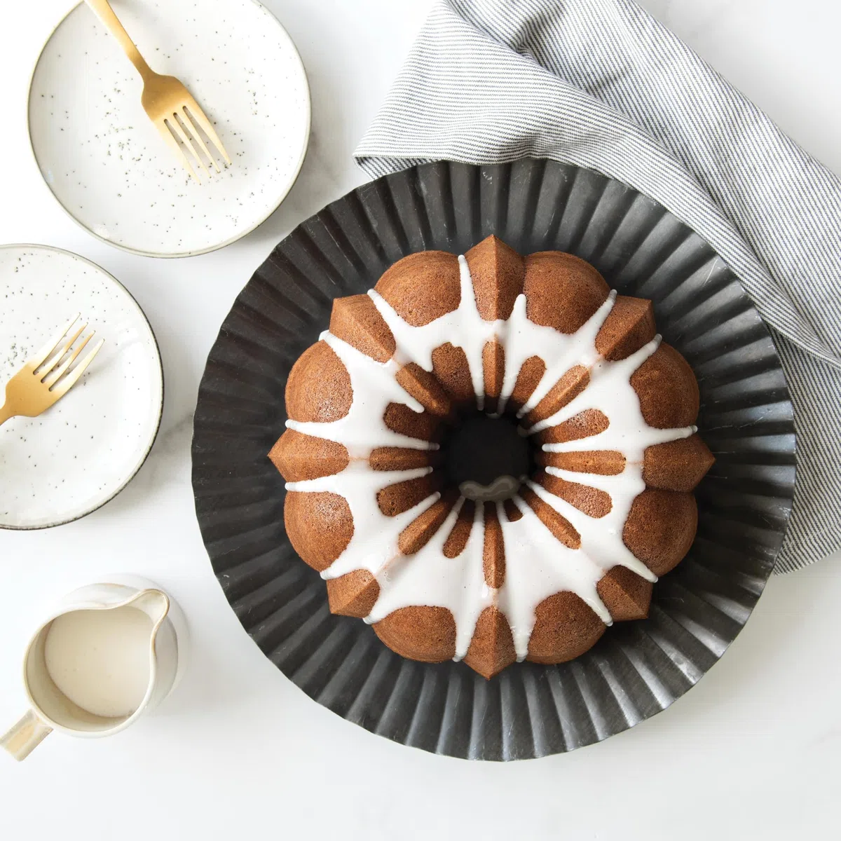 Nordic Ware - Stampo antiaderente per bundt - Anniversary