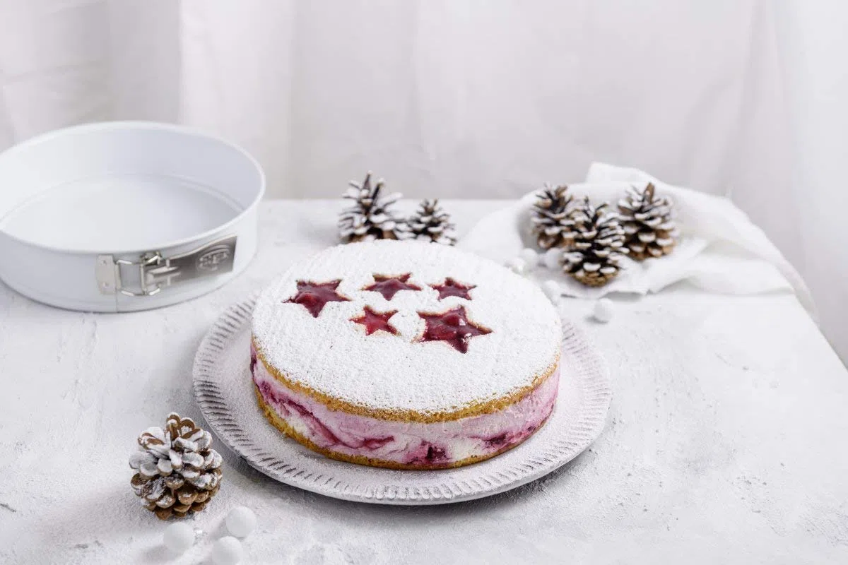 Dr. Oetker Teglia apribile Ø 26 cm White Christmas Baking, stampo rotondo con rivestimento antiaderente, stampo di alta qualità, stampo in lamiera d'acciaio, forma versatile (colore bianco)
