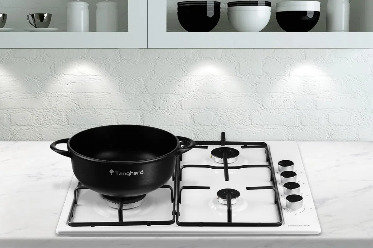 Tangherò Casseruola da 24 cm in Alluminio Pressofuso Rivestimento Antiaderente Made in Italy CA24T