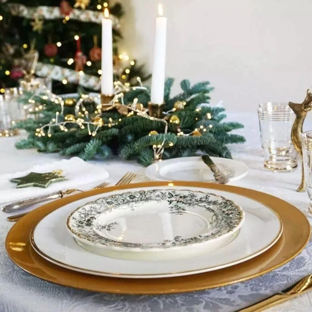 Set 12 Sottopiatti Decorativi Oro - Eleganza e Raffinatezza per la Tavola - Ø 33 cm