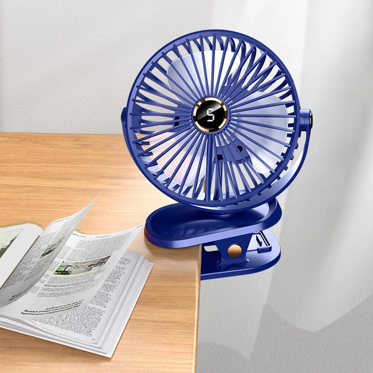 Ventilatore portatile clip, girevole 360 gradi, ricaricabile tramite USB, ventilatore da scrivania – 5 velocità regolabili, silenzioso, estivo, per scrivania, casa