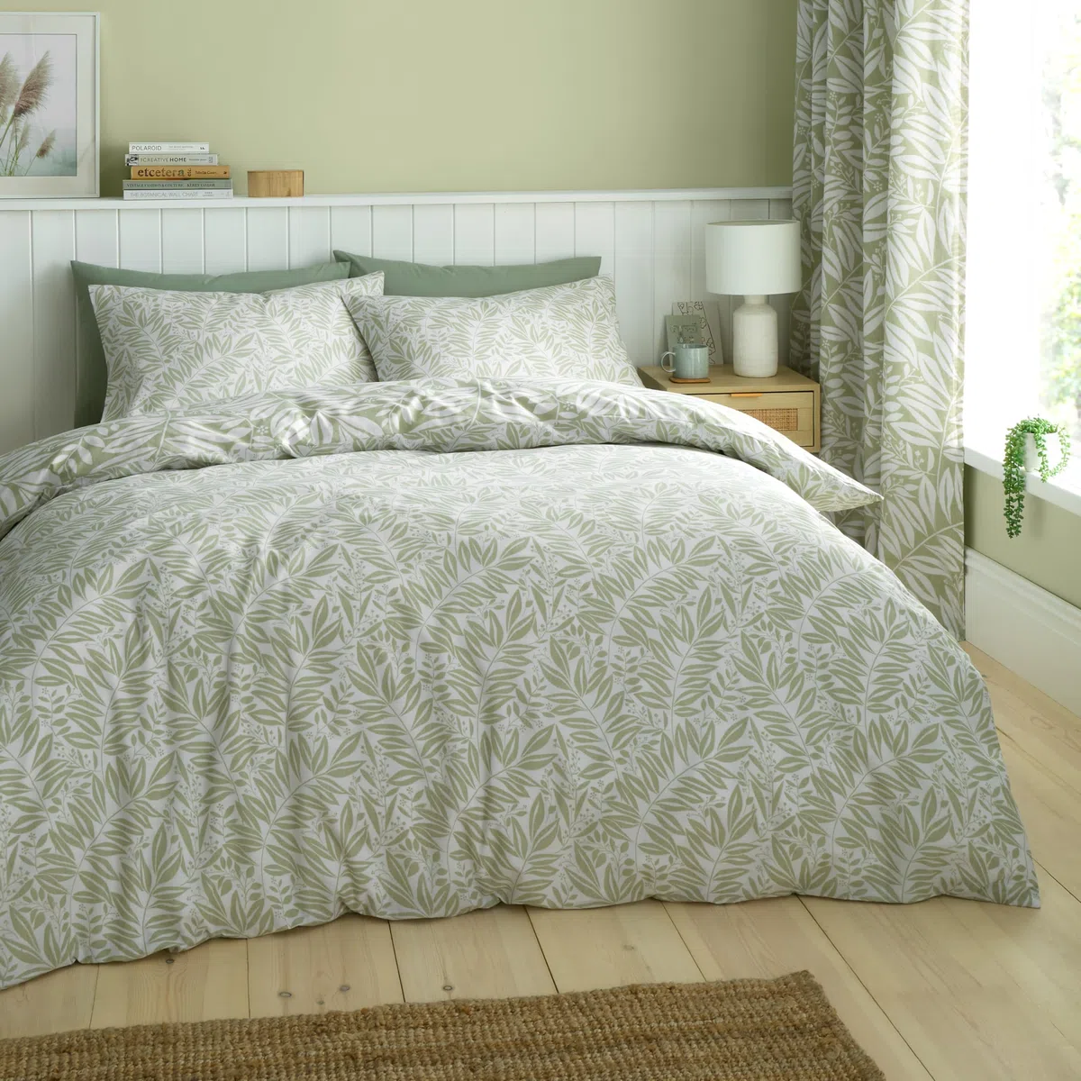 Catherine Lansfield Set copripiumino matrimoniale reversibile con federe verde con foglie di acetosa